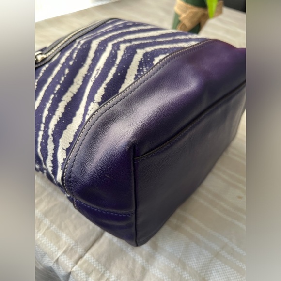 Coach Purple Legacy Zebra Print Duffle Bag - Picture 16 of 16
